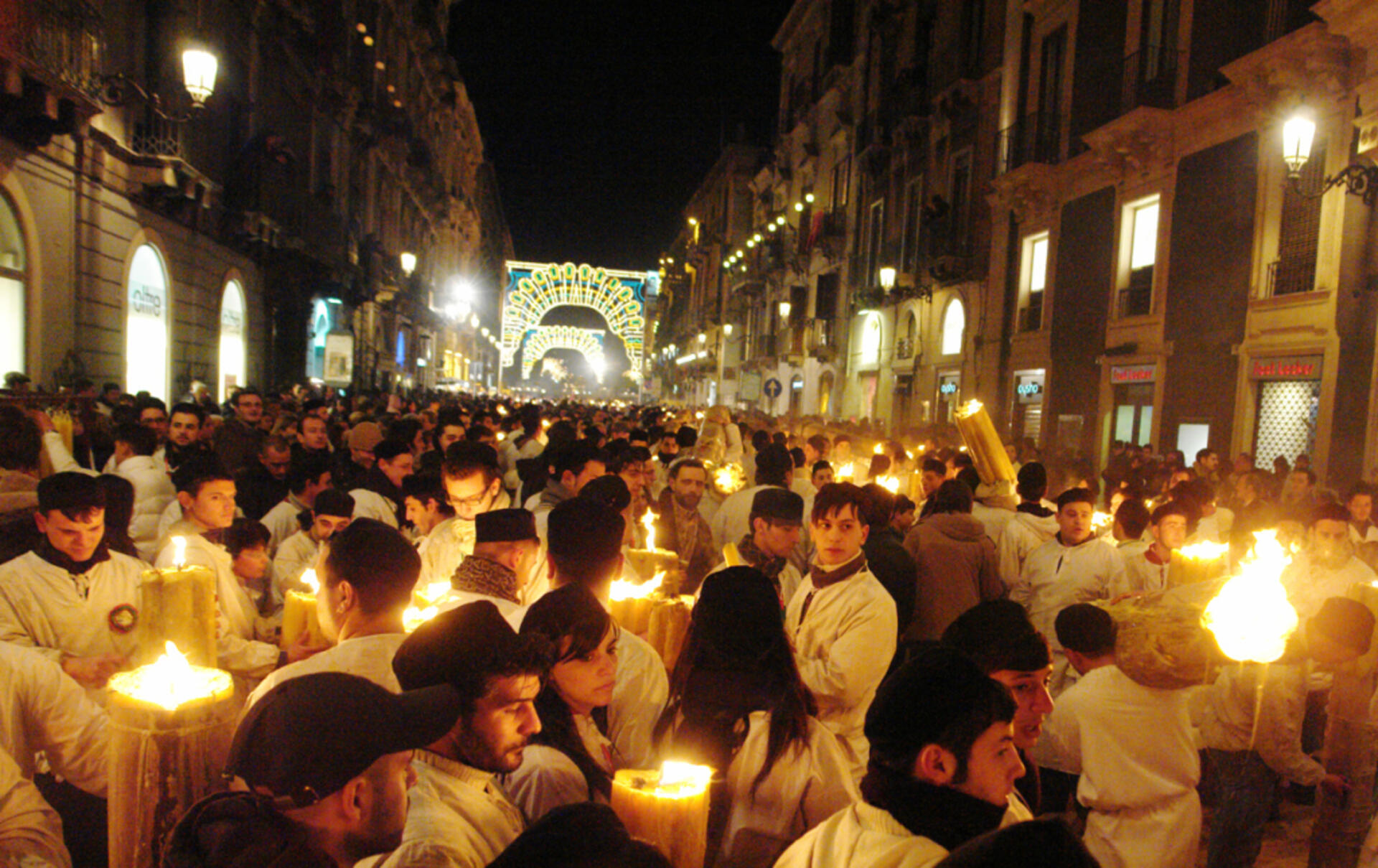 Festa di Sant'Agata, i devoti - ph. Giuseppe Russo