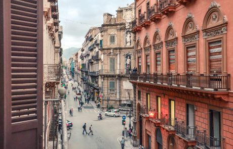 Palermo-Corso vittorio Emanuele e Quattro Canti da Palazzo Bonocore