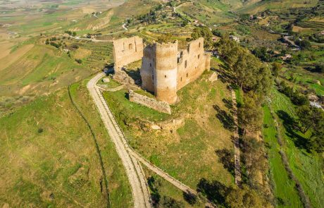 cultura_mazzarino_castello-u-cannuni-01 @Archivio Regione Siciliana - JM